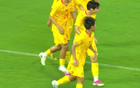 2-1！U17国足大逆转，替补奇兵重炮破门，2分钟进2球，小组第1